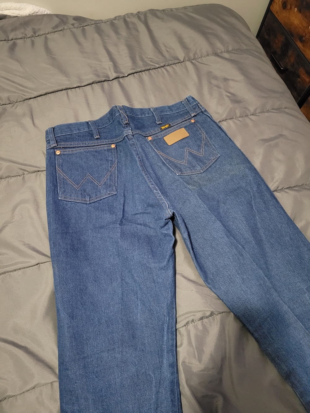 Wrangler Men's Relaxed Fit Blue Denim Jeans